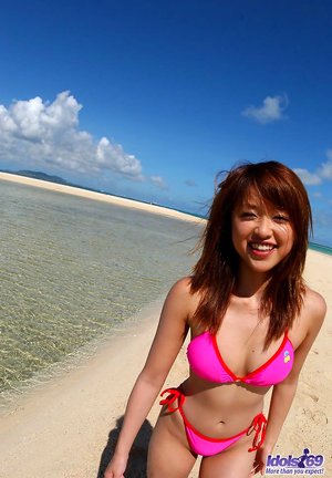 Idols 69 are pleased to offer you xxx photos featuring Haruki exhibit hot body