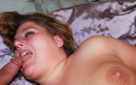 TAC Amateurs offers a free picture gallery with Gangbang Momma in hot 3some action